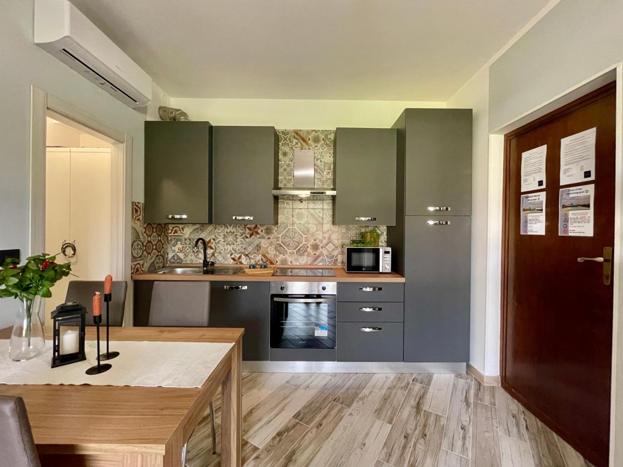 Il Gabbiano Bilocale Con Piscina, Garage E A/C. Apartment โลอาโน ภายนอก รูปภาพ